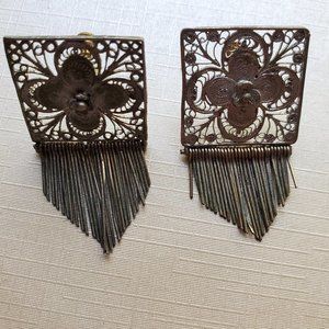 Vintage Silver (?) Filigree Screw back Earrings